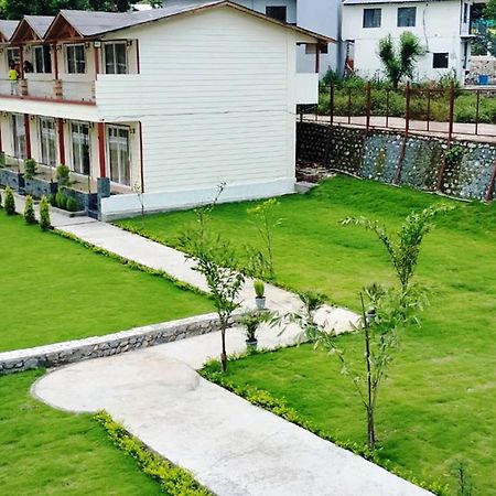 Qcent Woods Resort & Spa, Rishīkesh المظهر الخارجي الصورة