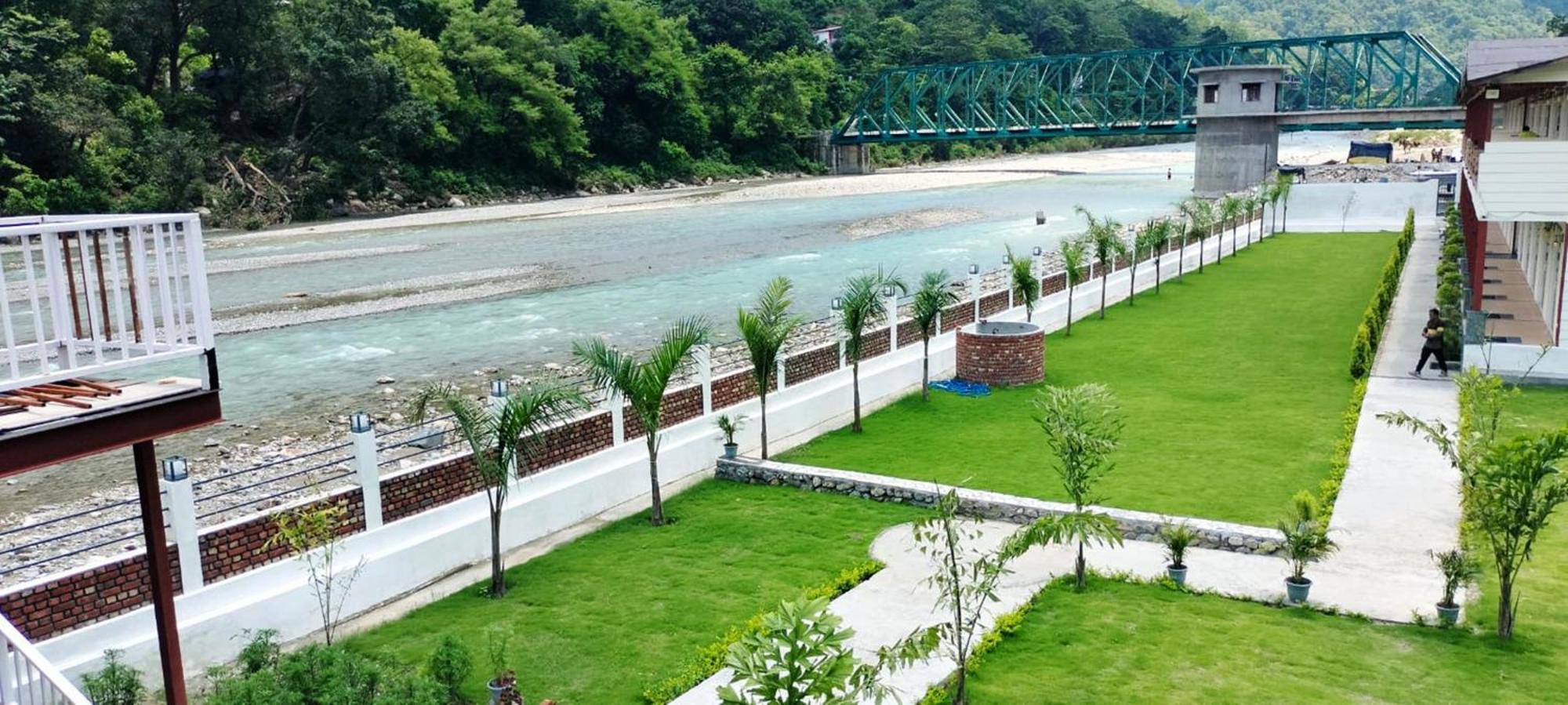 Qcent Woods Resort & Spa, Rishīkesh المظهر الخارجي الصورة