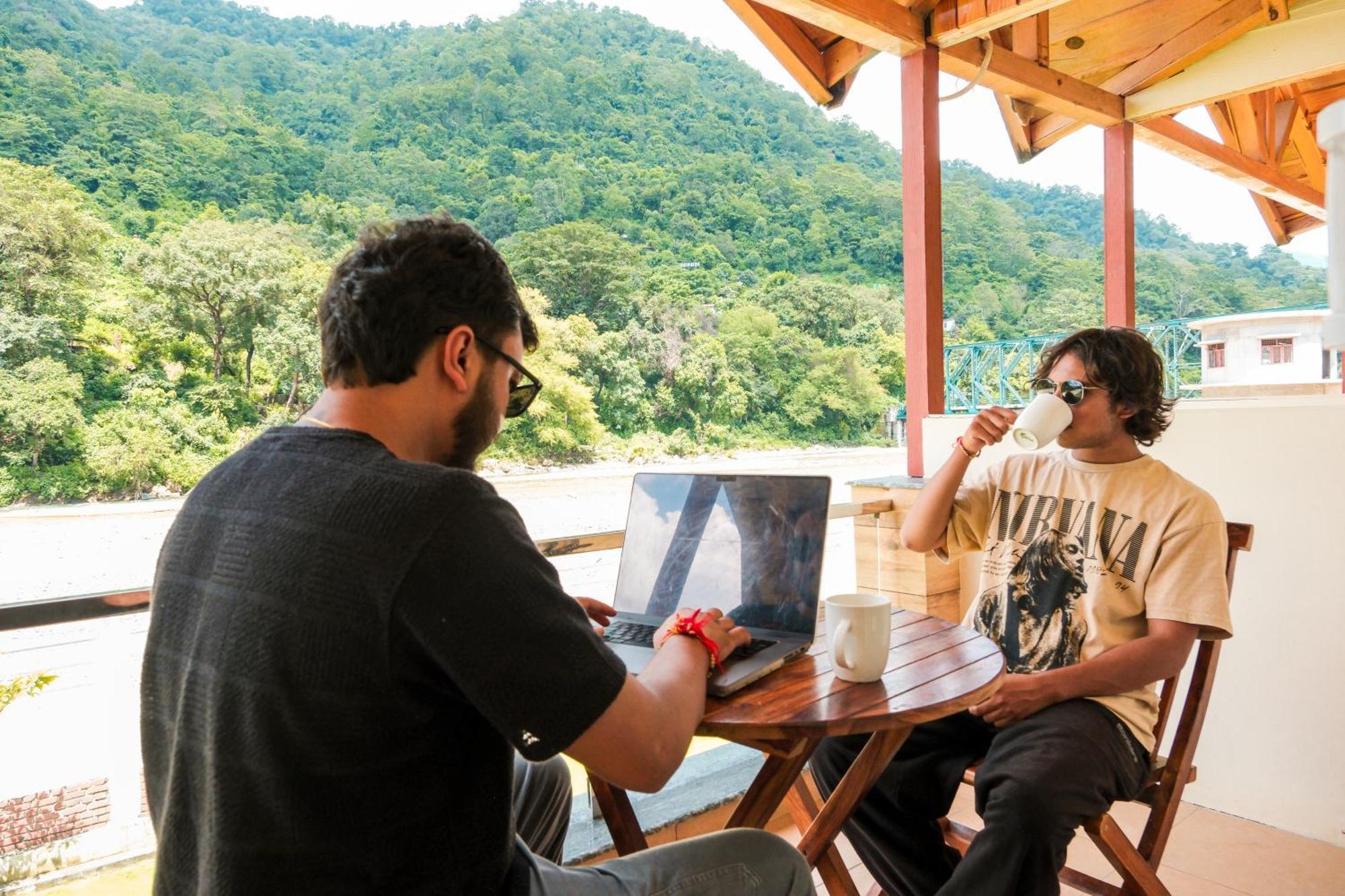 Qcent Woods Resort & Spa, Rishīkesh المظهر الخارجي الصورة