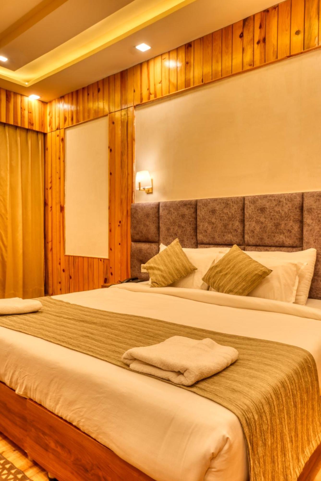 Qcent Woods Resort & Spa, Rishīkesh المظهر الخارجي الصورة