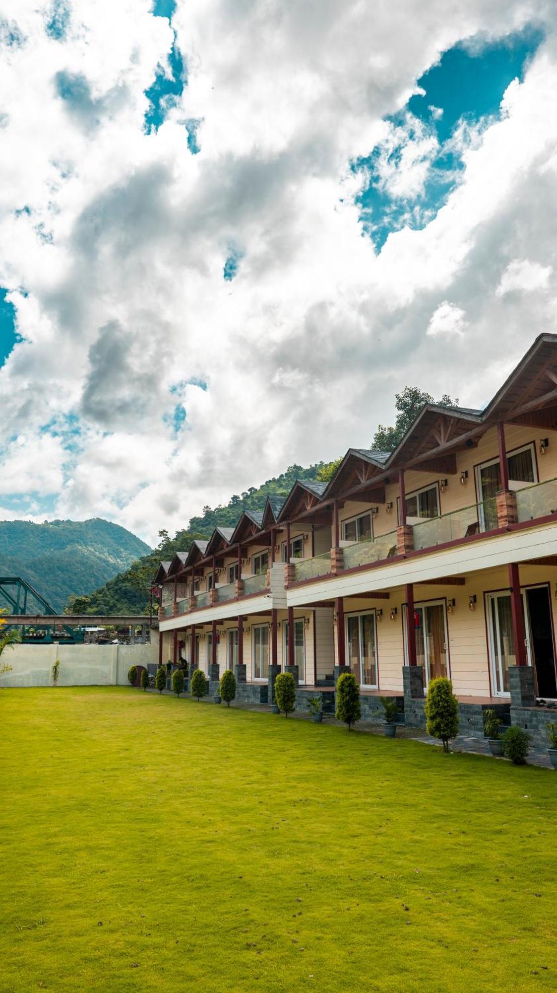 Qcent Woods Resort & Spa, Rishīkesh المظهر الخارجي الصورة