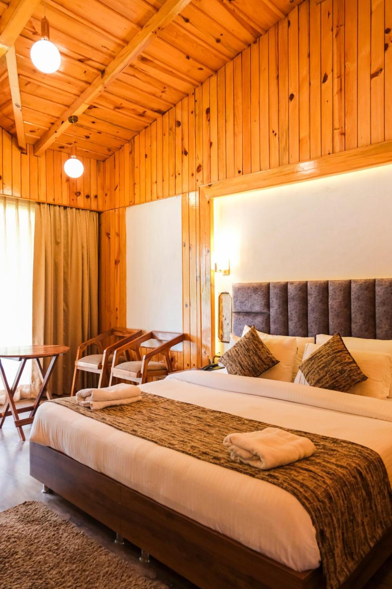 Qcent Woods Resort & Spa, Rishīkesh المظهر الخارجي الصورة
