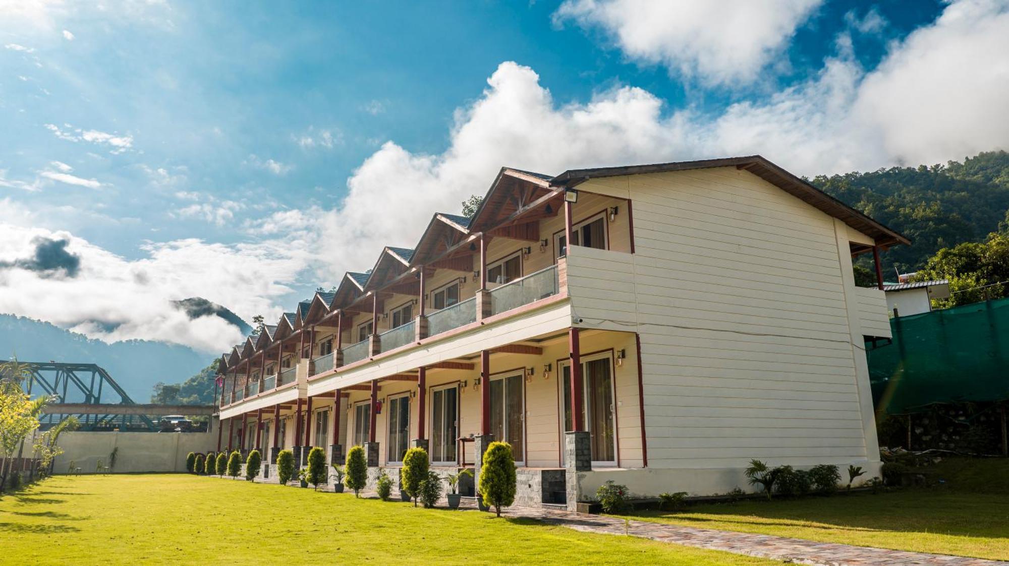 Qcent Woods Resort & Spa, Rishīkesh المظهر الخارجي الصورة